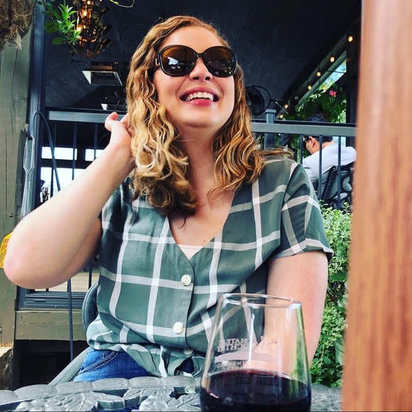 Meet your Posher, Brittany - Picture 1 of 1